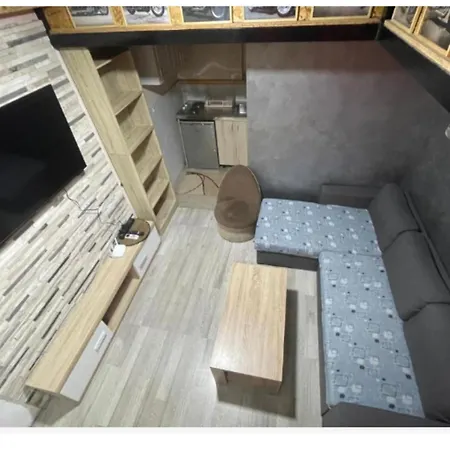 Tina Apartman *